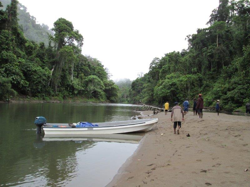 5. Taking a break, Lohiki River